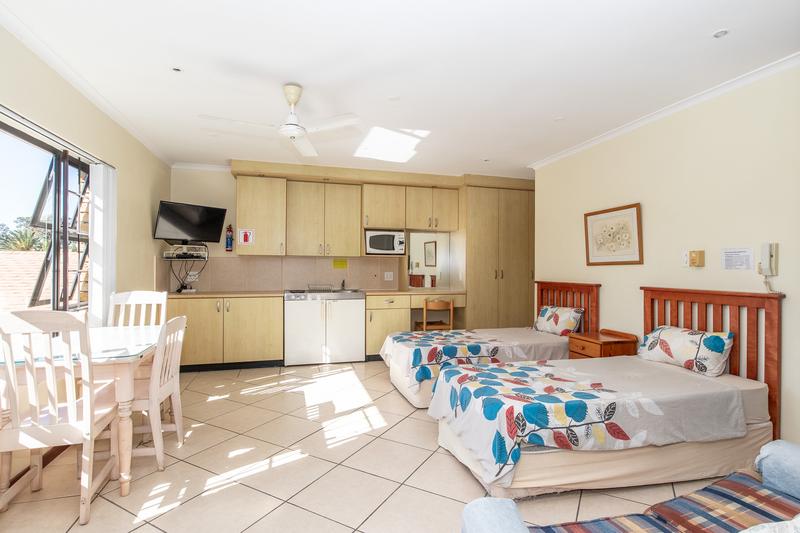 4 Bedroom Property for Sale in Bergvliet Western Cape